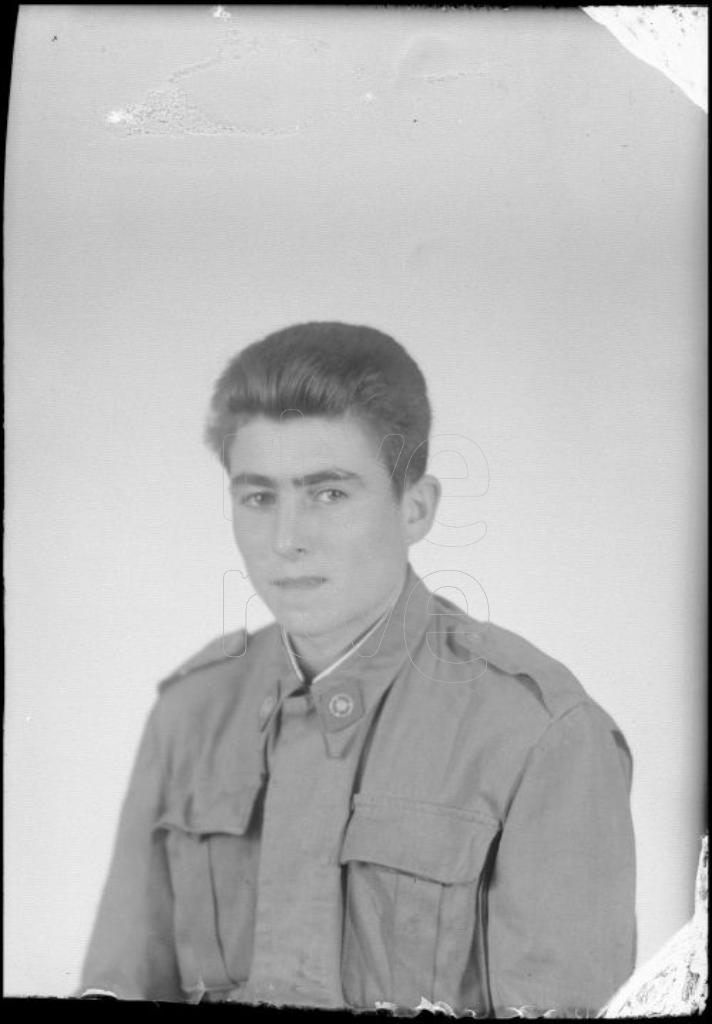 MILITAR ESPECIALISTA EN AUTOMOVILES