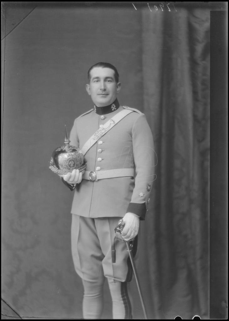 TENIENTE DE CABALLERIA