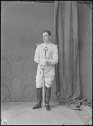 SE&Ntilde;OR AUTRAN CON EL UNIFORME DE LA ORDEN DE SANTIAGO