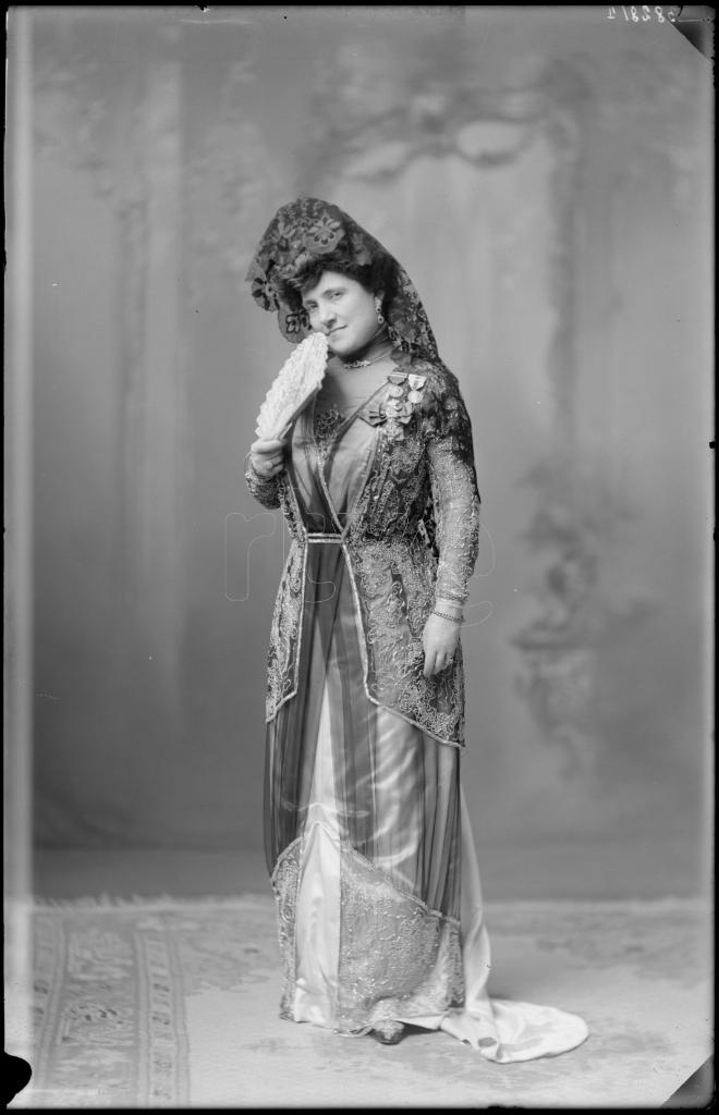 MARIA DEL PILAR SENTMENAT Y PATI&Ntilde;O, CONDESA DE ALCUBIERRE, V