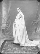 HOMBRE VESTIDO CON EL HABITO DE LA ORDEN MILITAR DE ALCANTAR