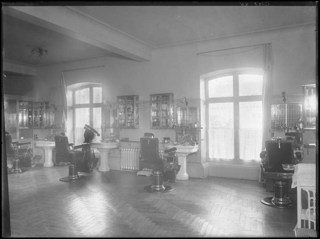 SALON BARBERIA, PELUQUERIA DEL HOTEL PALACE