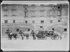 REPRODUCCION DE UNA FOTOGRAFIA DE UN TIRO DE CABALLOS CON PA