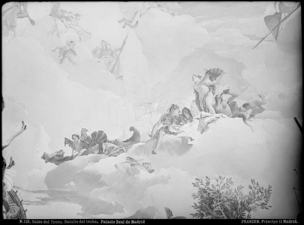 DETALLE DEL TECHO DEL SALON DEL TRONO EN EL PALACIO REAL DE 