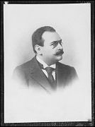 REPRODUCCION DE UNA FOTOGRAFIA DE JOSE DE PARRES SOBRINO