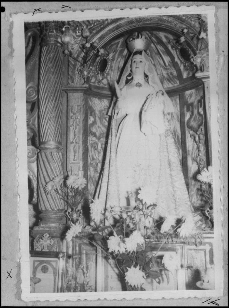 REPRODUCCION DE UNA FOTOGRAFIA DE UNA VIRGEN