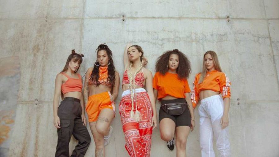 Lola Indigo en el videoclip de 'Ya no quiero ná'