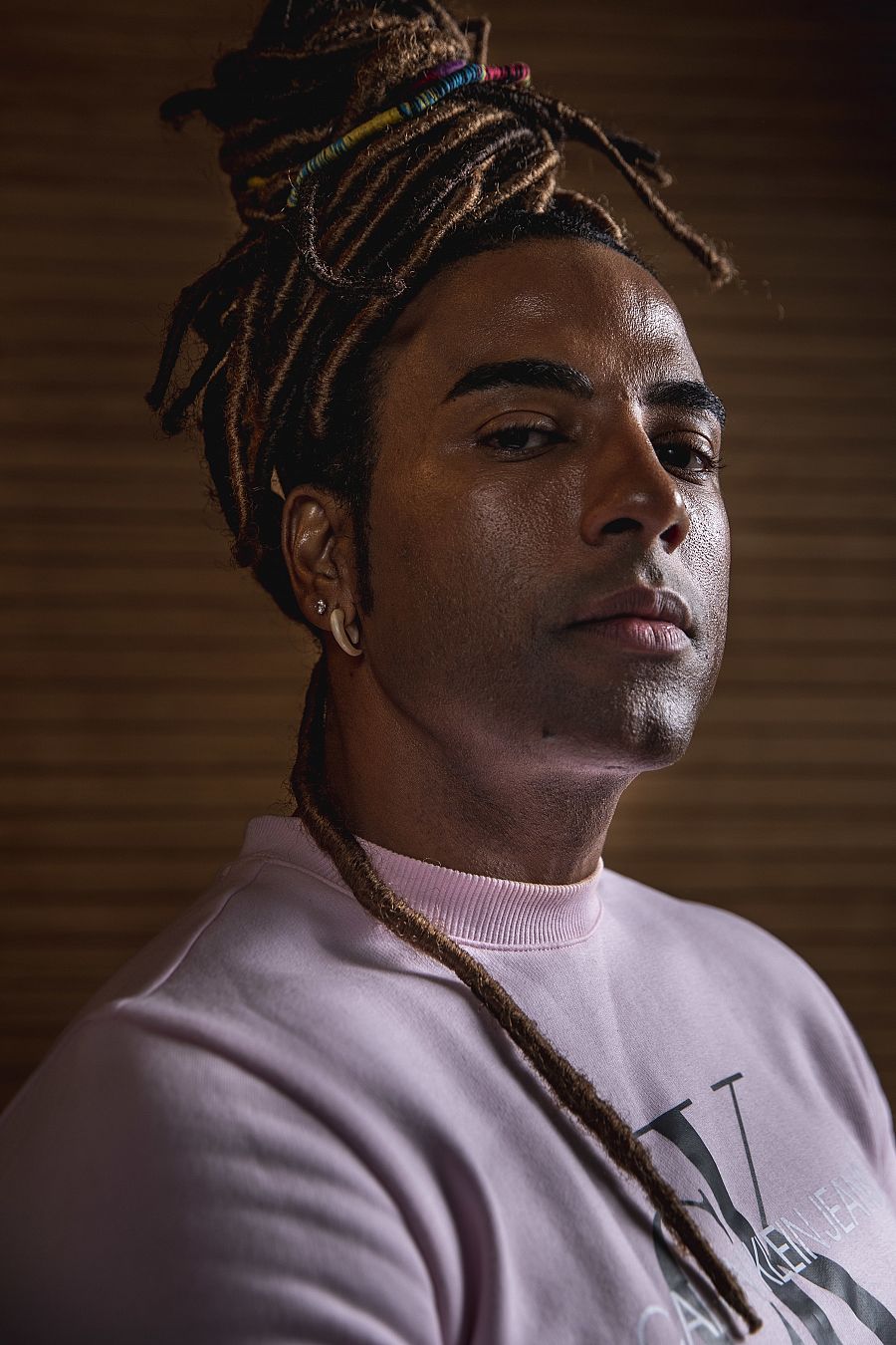 Retrato de Yotuel Romero en enero de 2021 en Madrid presentando su música