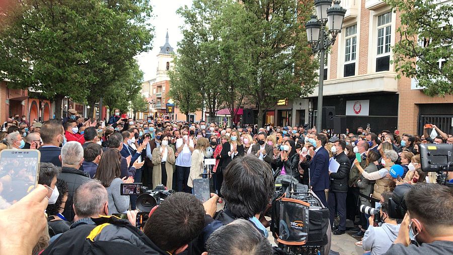 Multitudinario acto de Ayuso en Fuenlabrada