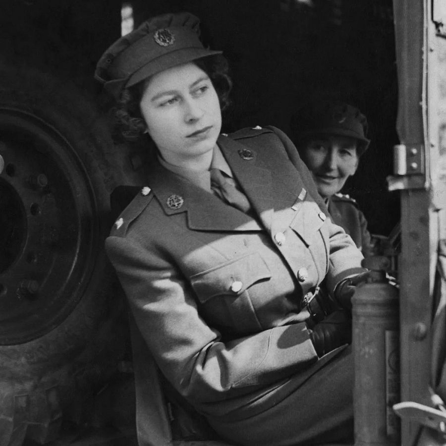 La reina en época de guerra (2016)