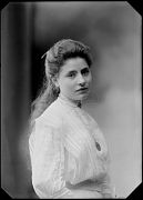 MIMI ESTAMPES DE NIÑA