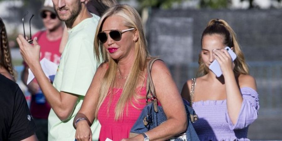 Andrea Janeiro y Belén Esteban en un concierto de Rosalía