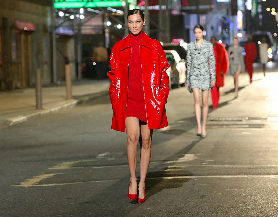 DESFILE DE MODA DE MICAHEL KORS EN TIMES SQUARE