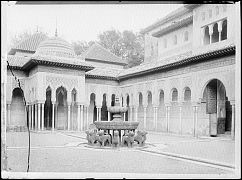 PATIO DE LOS LEONES DE LA ALHAMBRA