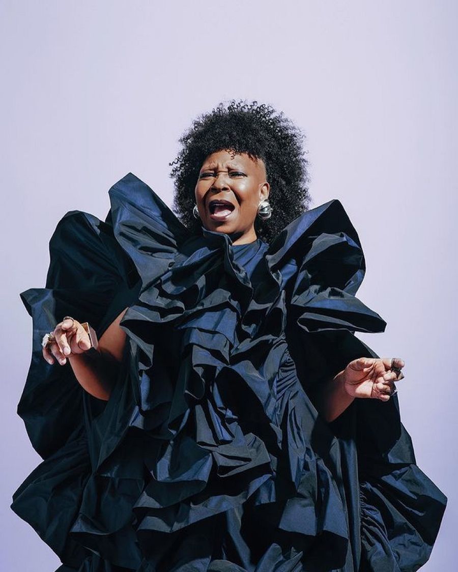 Whoopi Goldberg también canta y lo demostró en 'Sister act'