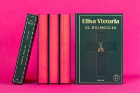 'El Evangelio', la nueva novela de Elisa Victoria