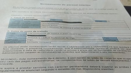 Detalle de uno de los contratos que Conchi renueva anualmente desde hace 17 años