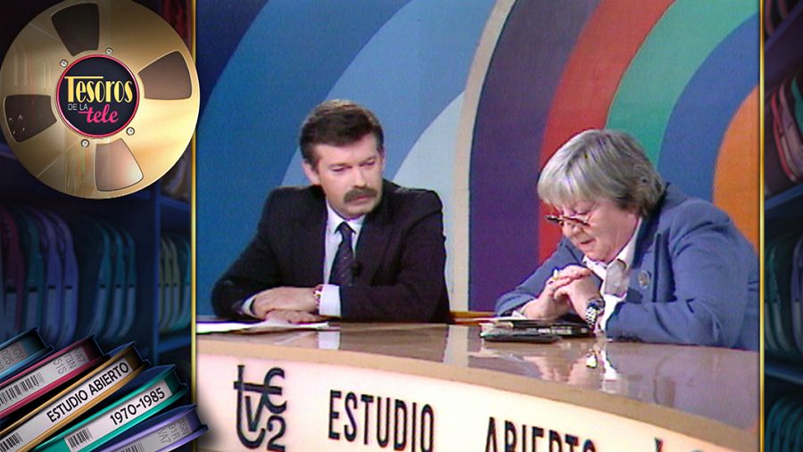 Gloria Fuertes con José María Íñigo, en 'Estudio abierto'