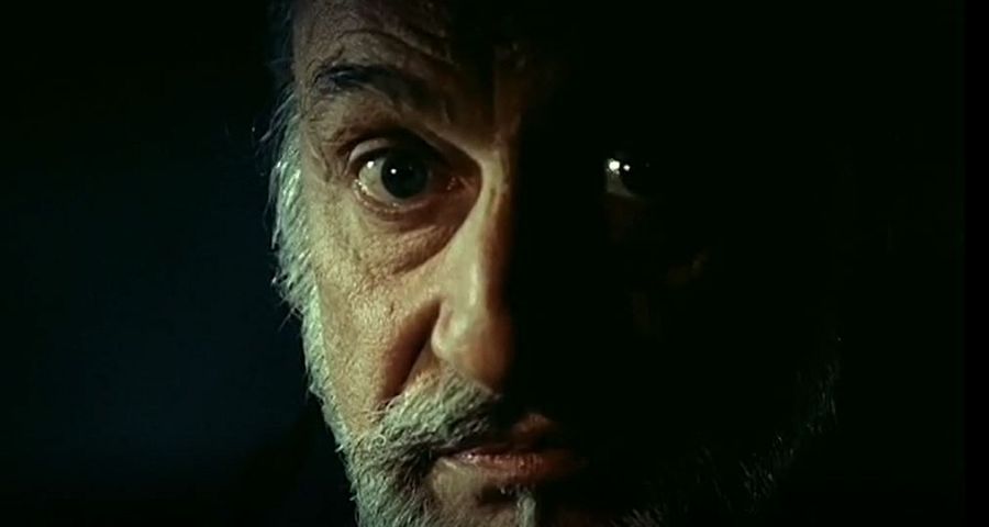 Héctor Alterio en 'El lado oscuro' (1991)