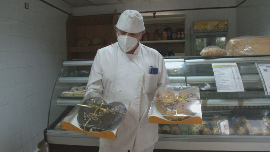 Alejandro Parra en su obrador