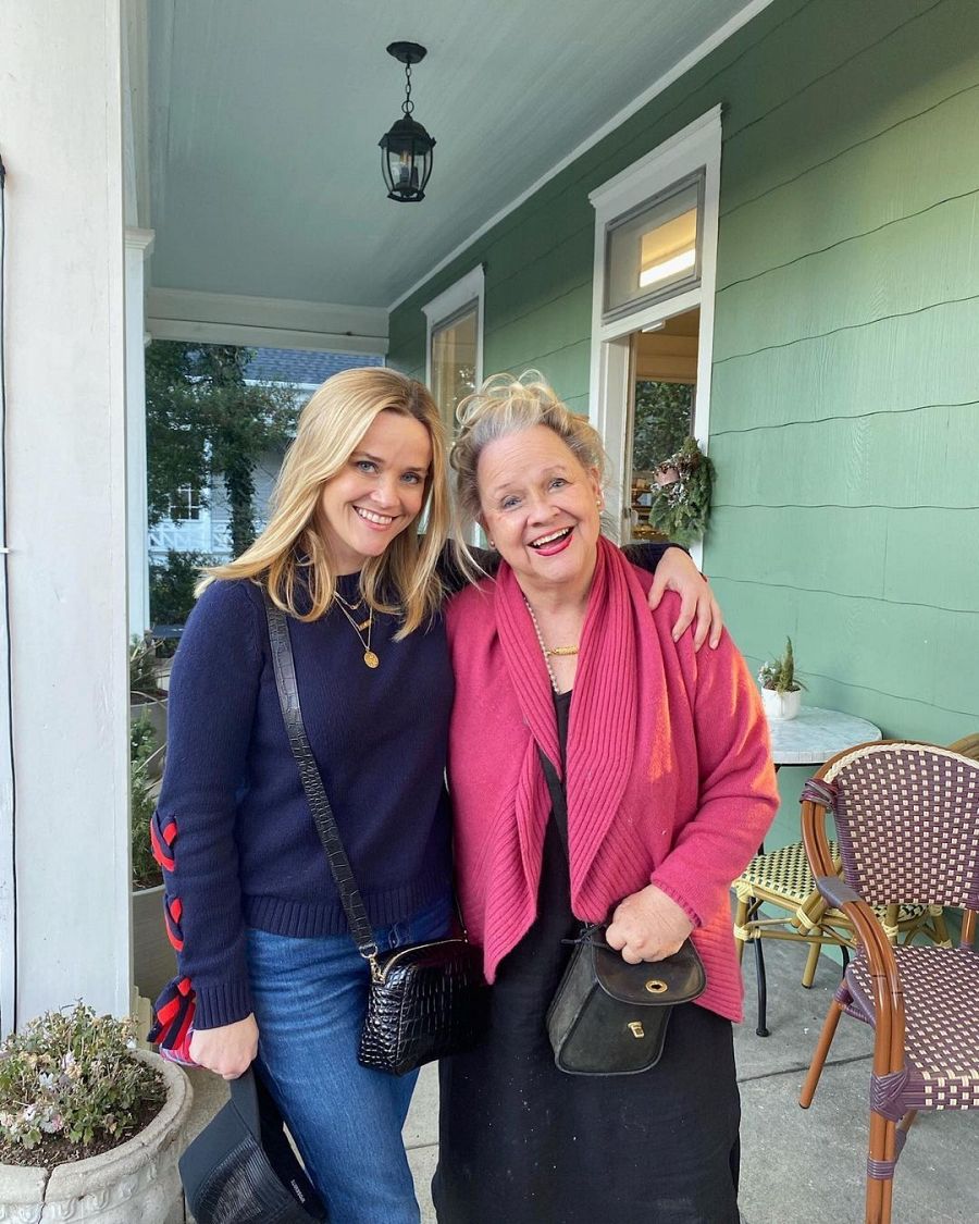 Reese Witherspoon junto a su madre