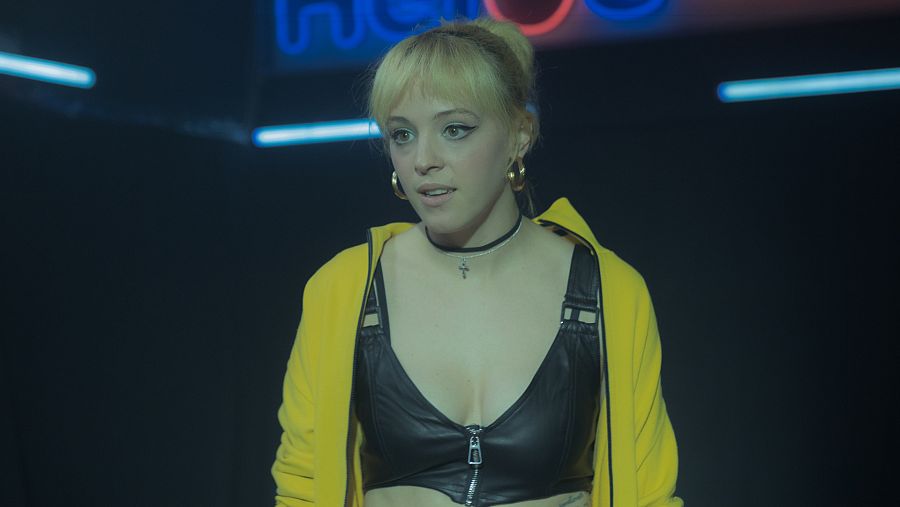 Clau, la activista (19 años)