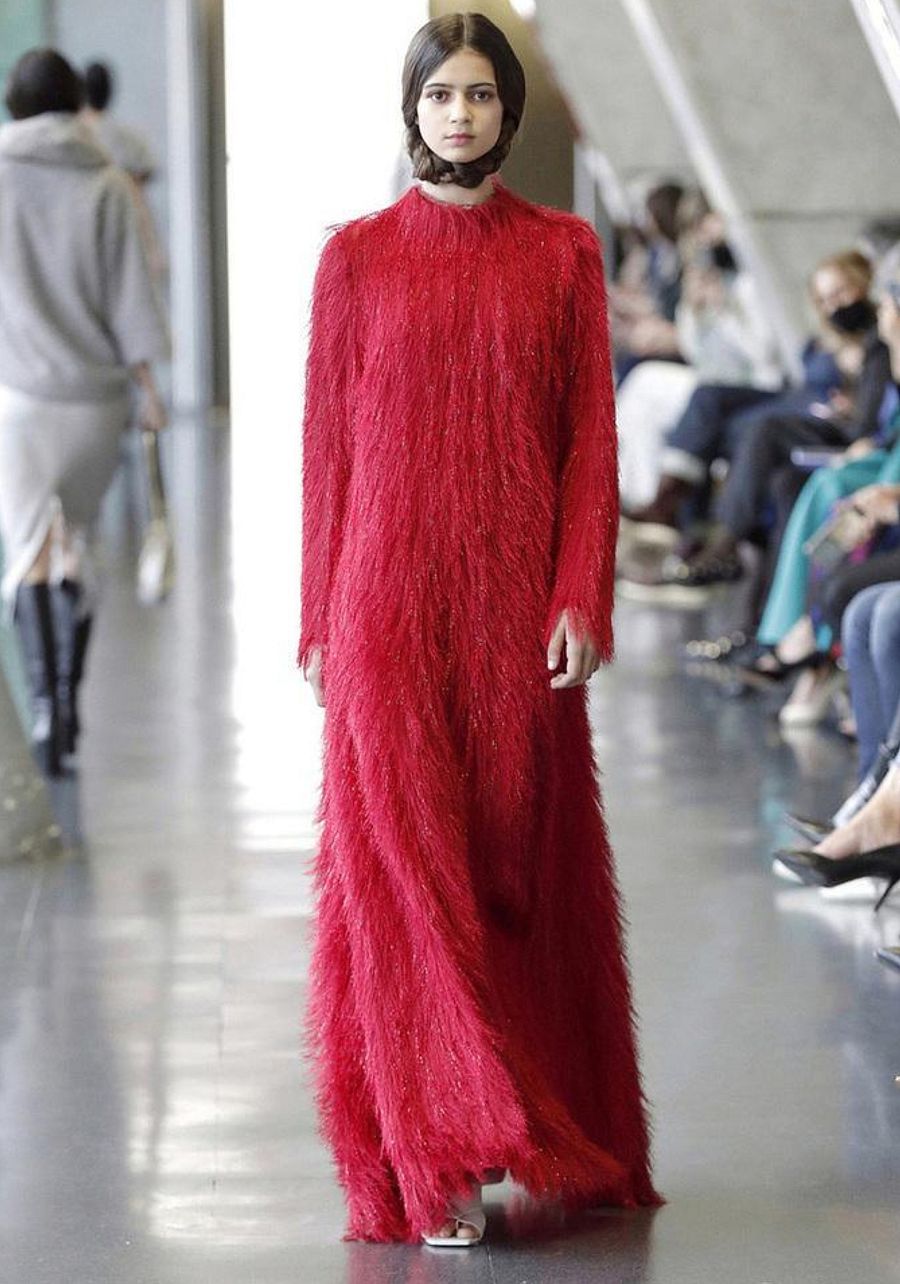 Pilar Dalbat, abanderada de la moda de autor y de lo hecho a mano, su universo está estrechamente ligado a la arquitectura