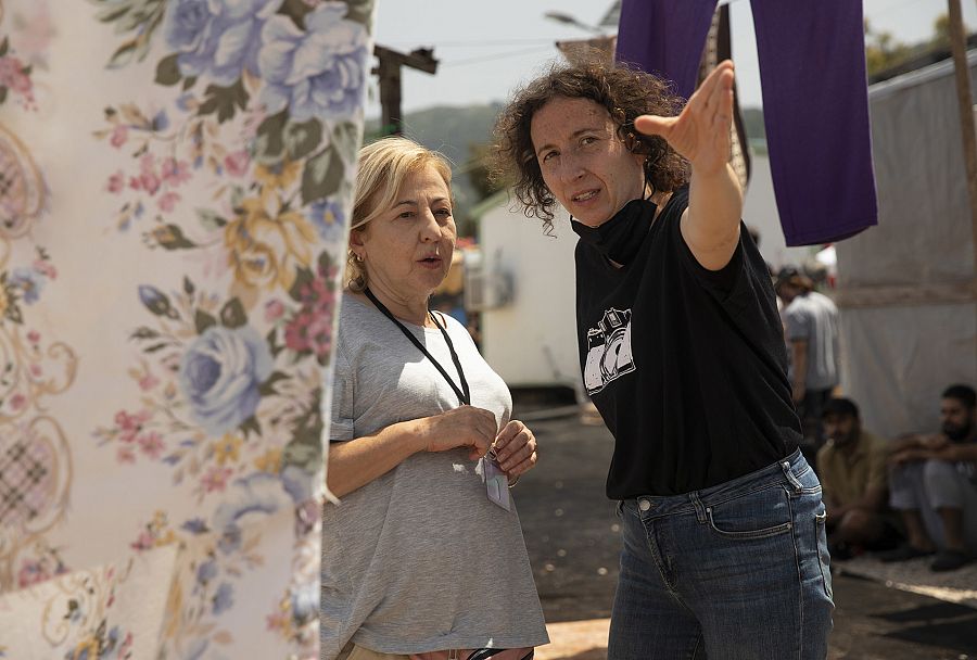 Nely Reguera y Carmen Machi durante el rodaje de 'La voluntaria'