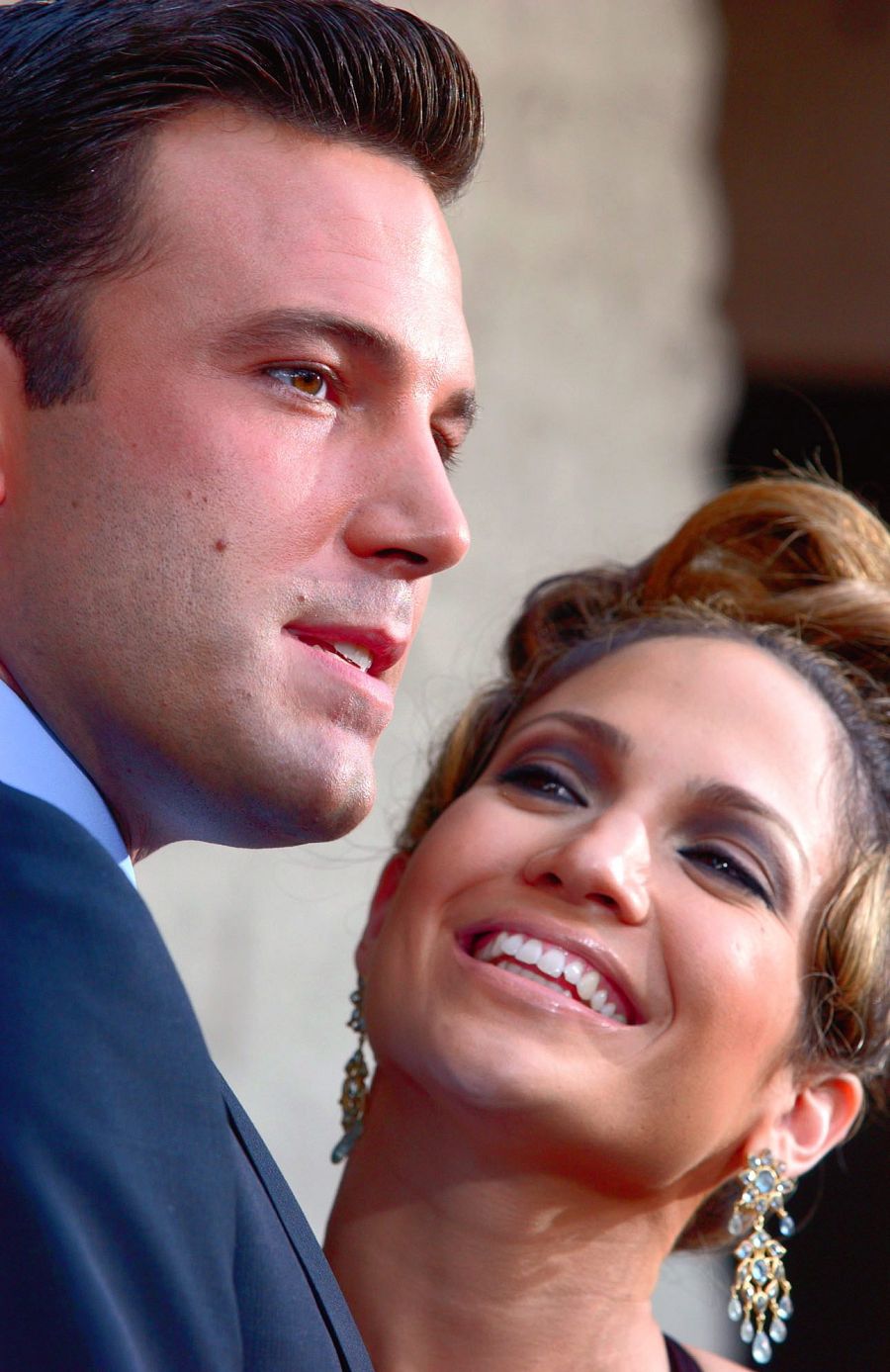 JLo y Ben Affleck posando juntos