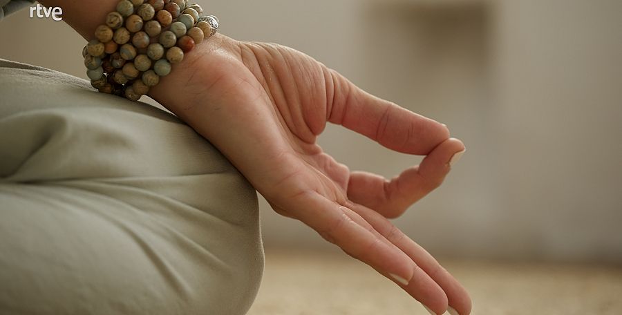 Sentirse Bien con Patricia Montero: Cómo iniciarse en la meditación. Postura Chin Mundra