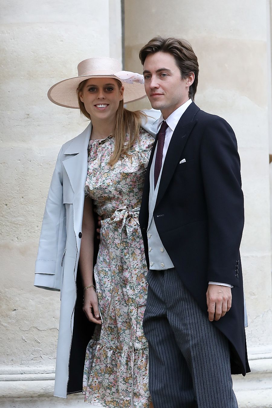 Beatriz de York y su marido en la boda de Jean Cristophe Napoleón y Olympia d'Arco Zinneberg