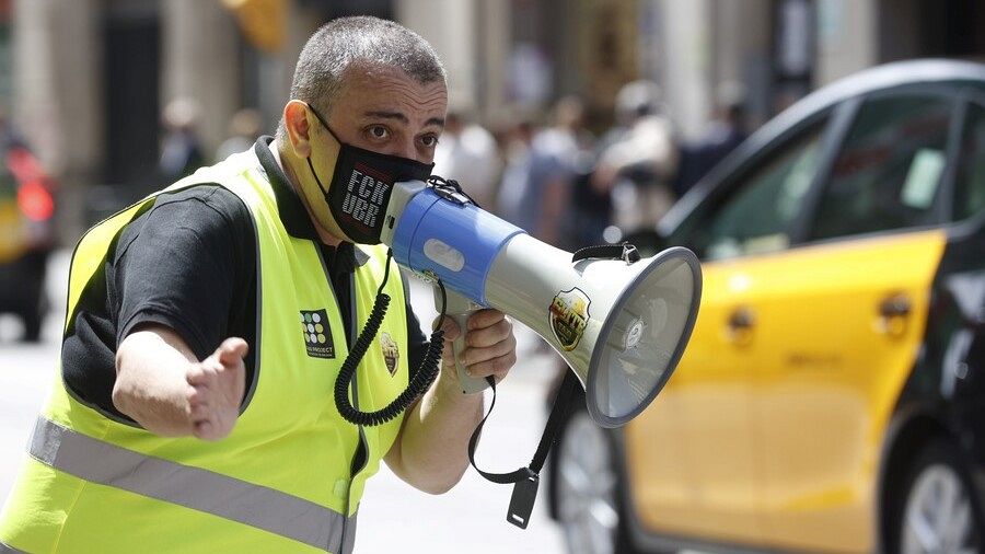 Tito Álvarez, portaveu d'Élite Taxi a la protesta contra les VTC a Barcelona