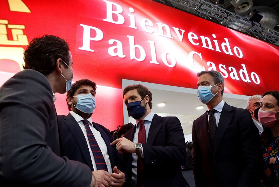 Polémica por el grafismo del stand de Murcia en Fitur