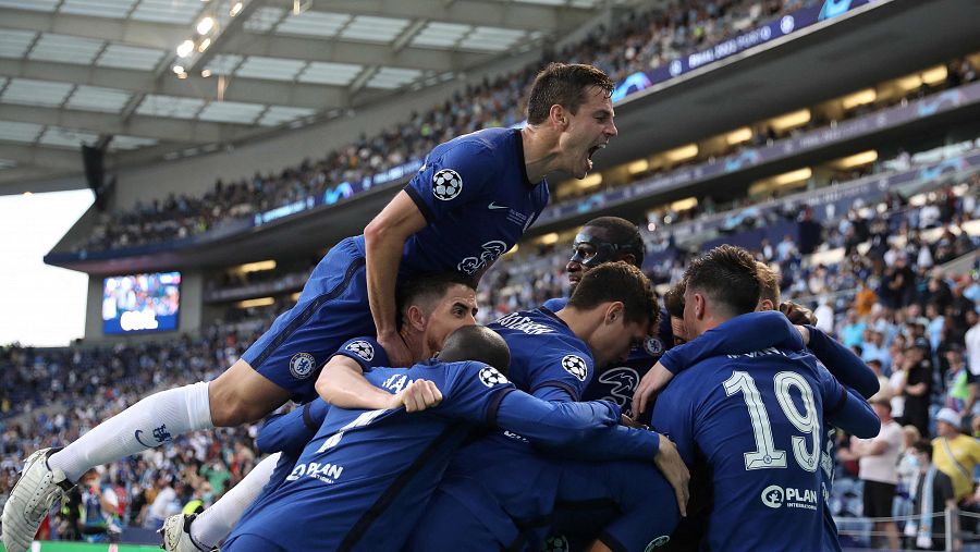 Los jugadores del Chelsea celebran el 0-1 de Havertz.