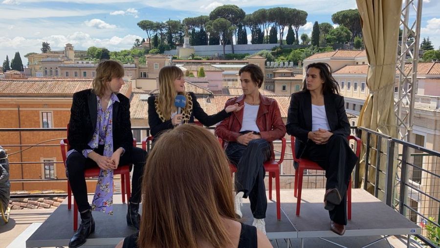 El grupo Måneskin, durante la entrevista en la corresponsalía de TVE en Roma.