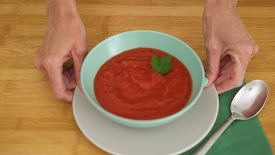 María Resuelve con María Castro - Microondas tu gran aliado - Sopa de Tomate