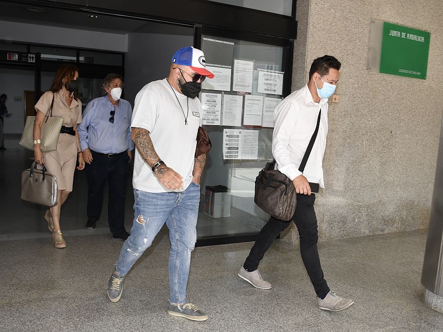 Kiko Rivera saliendo del juzgado de Chiclana