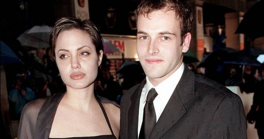Angelina Jolie y Johnny Lee Miller se divorciaron en 1999