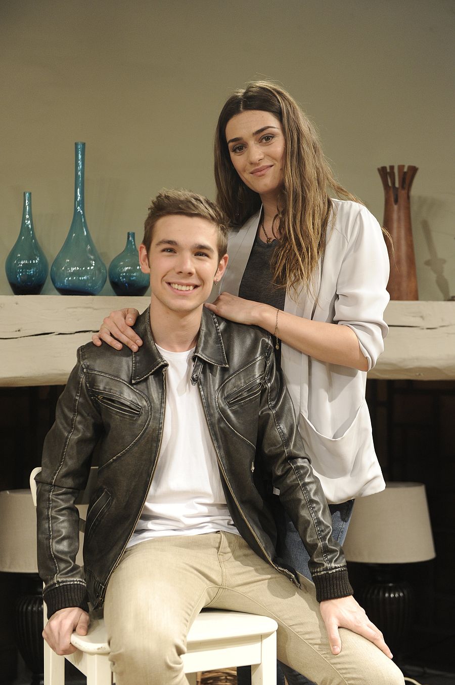 Carlos Cuevas con Olivia Molina en 'Luna, el misterio de Calenda'