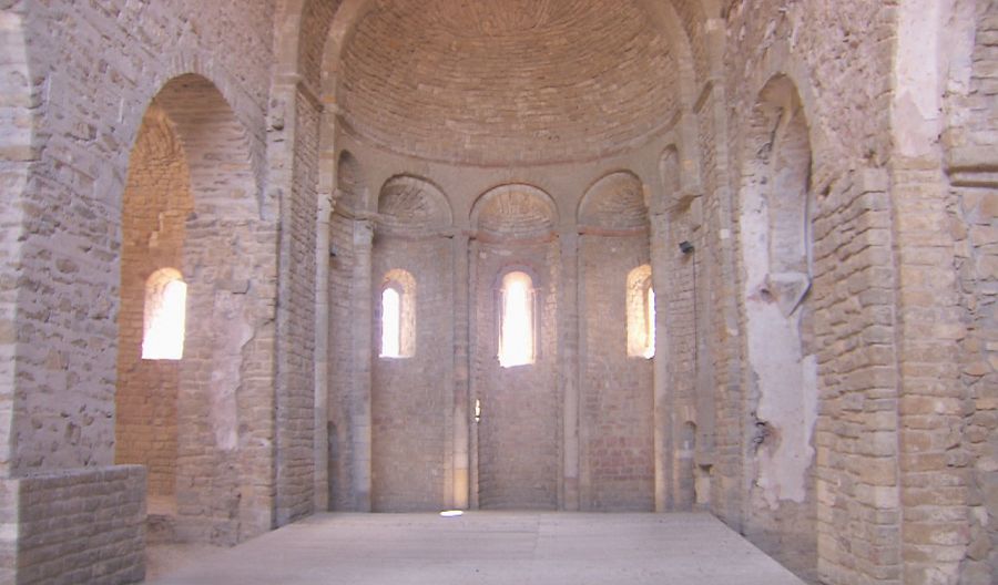  Interior de la iglesia Sant Père