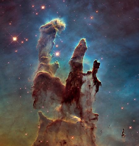 Imagen conocida como 'Los Pilares de la Creación', tomada por el Hubble en la nebulosa del Águila.