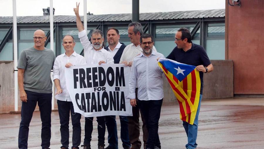 Els presos independentistes de Lledoners surten lliures després de ser indultats