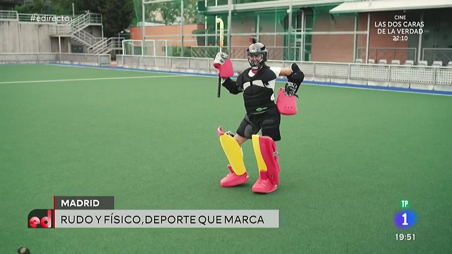 Gemma Mengual se atreve con la equipación de portera