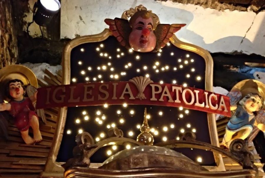 El Paticano y la iglesia patólica