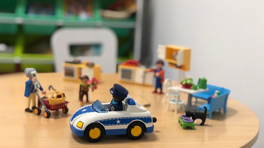 En las UVFI también se trabaja con niños a través de diferentes juguetes que hacen aflorar situaciones de violencia