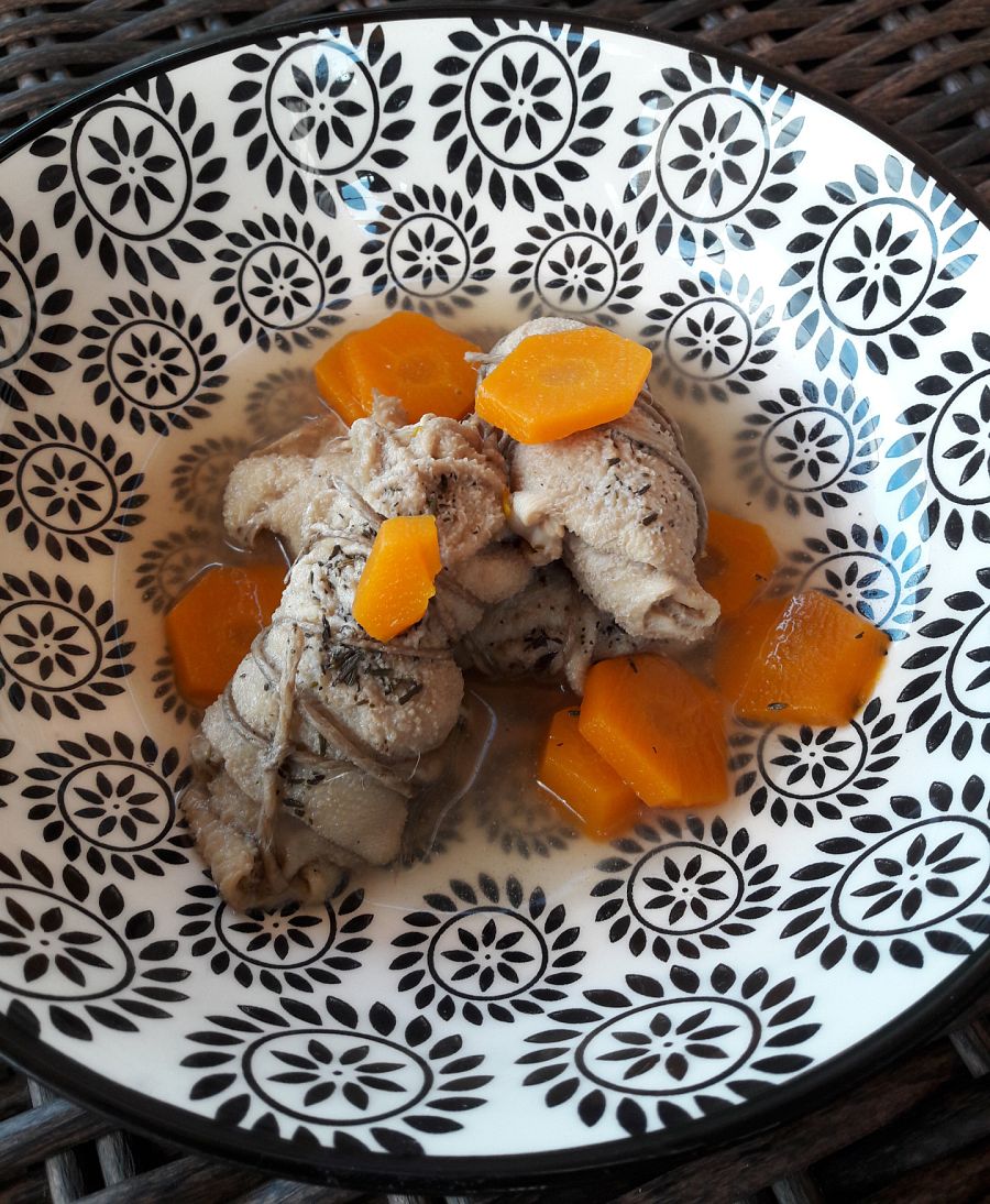 Casquería: Plato de manouls (envoltijos de tripas), típico de Occitania