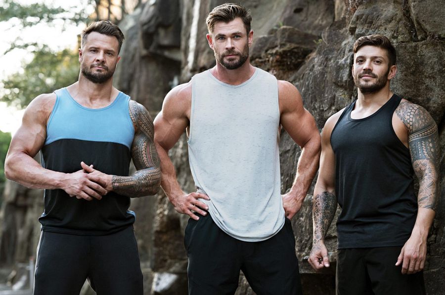 El entrenador Luke Zocchi, Chris Hemsworth y su doble Bobby Holland Hanton