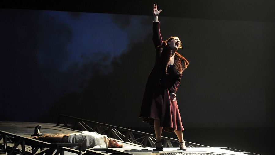 Momento durante la representación de 'Tosca' en el Teatro Real