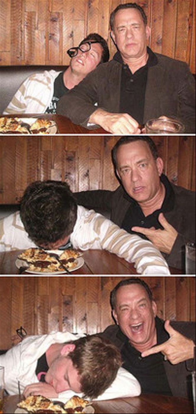 Tom Hanks y un fan se hicieron virales con estas fotografías en 2012