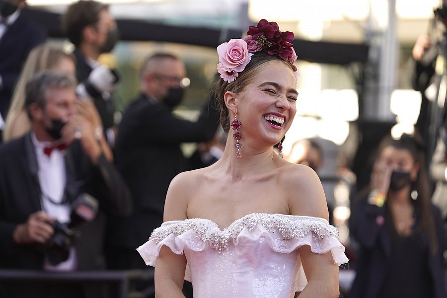 Haley Lu Richardson en la premiere de 'Stillwater' en el Festival de Cannes